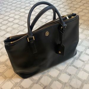 Tory Burch Robinson Black Handbag
